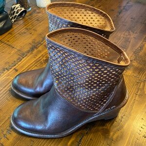 Bed Stu Cobbler Wedge Leather Bootie 9.5